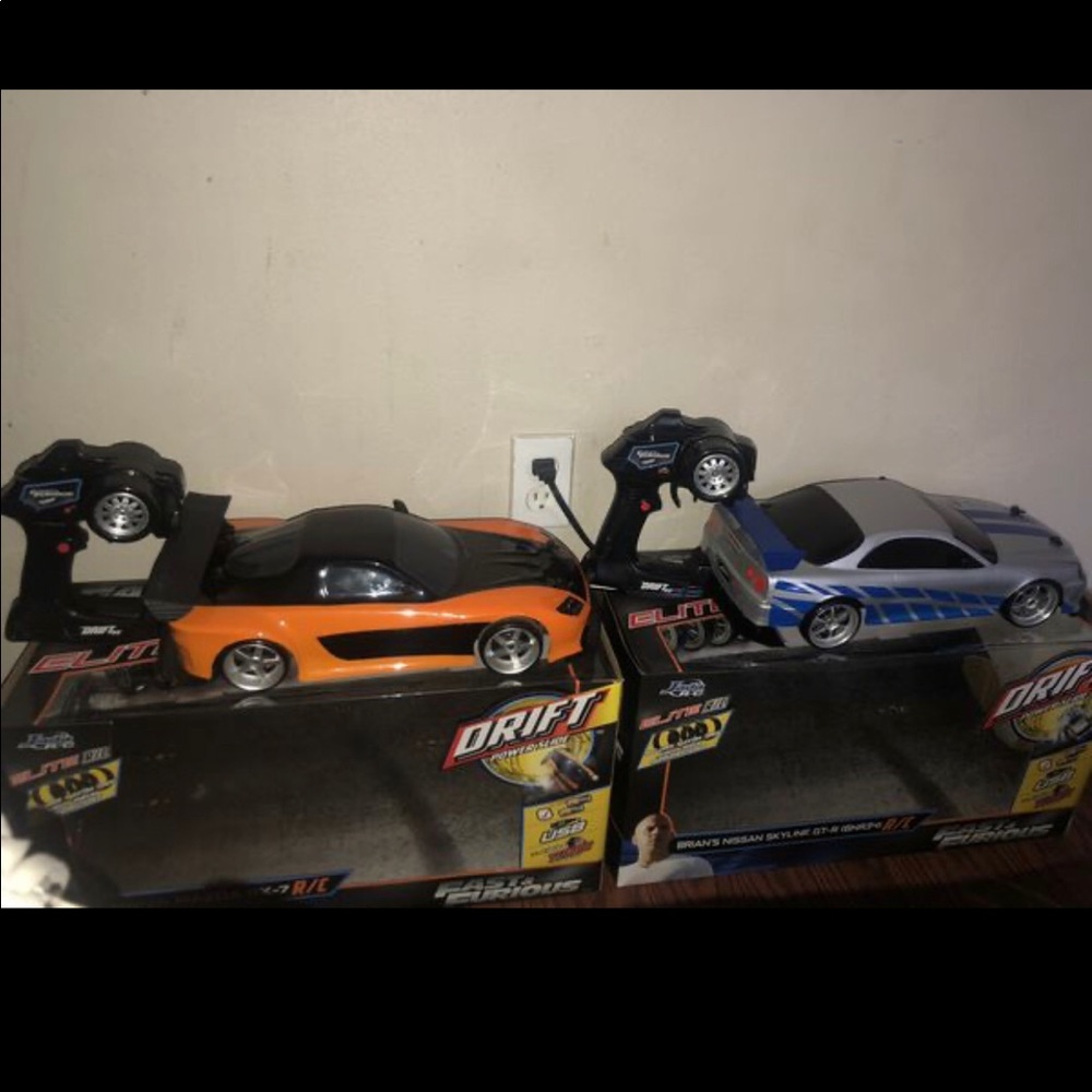 mazda rx7 and nissan skyline drift rc cars